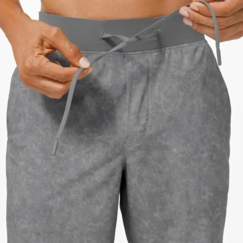Lululemon T.H.E. Short 9